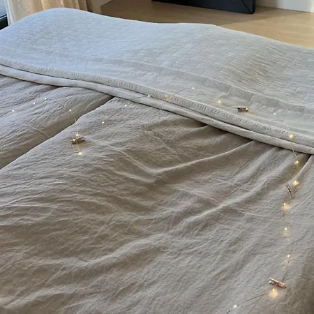 Chic Duplex Near Sea And Old Town In Aria 아파트