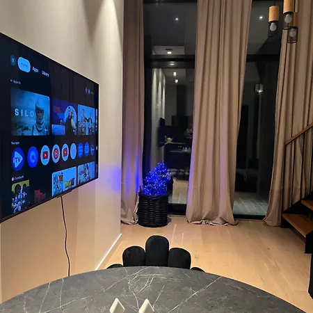 Chic Duplex Near Sea And Old Town In Aria Apartmán *