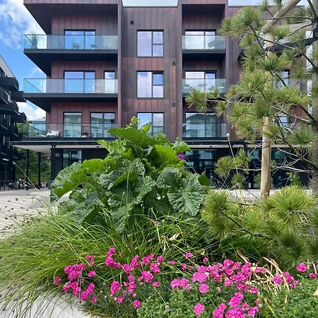 Chic Duplex Near Sea And Old Town In Aria Korter Tallinn