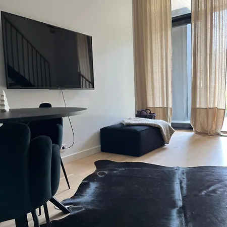 Chic Duplex Near Sea And Old Town In Aria Apartmán