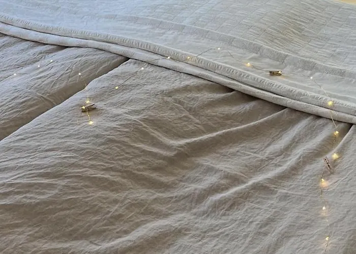 Chic Duplex Near Sea And Old Town In Aria Korter