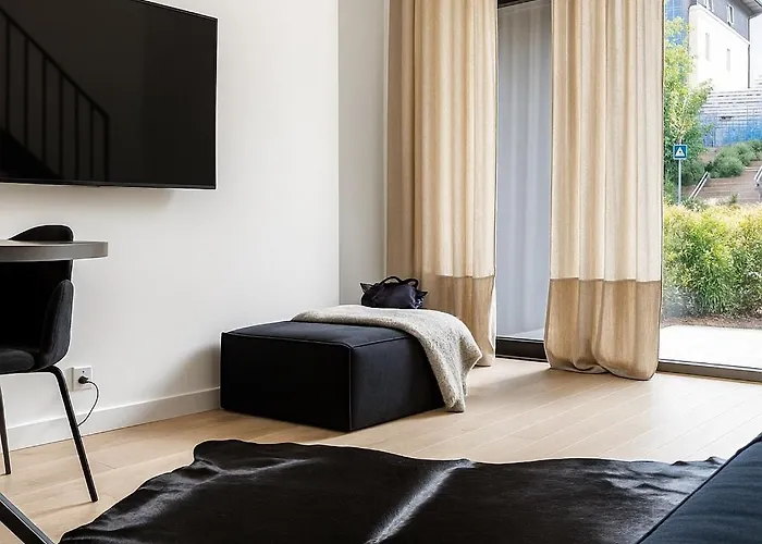 Chic Duplex Near Sea And Old Town In Aria דירה