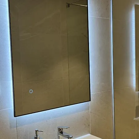 Appartement Chic Duplex Near Sea And Old Town In Aria