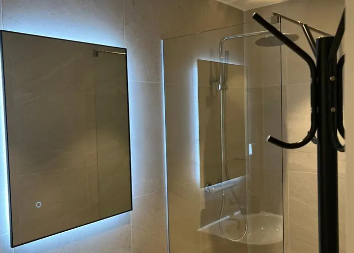 Chic Duplex Near Sea And Old Town In Aria